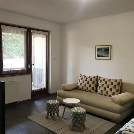 Bella * Balatonalmádi